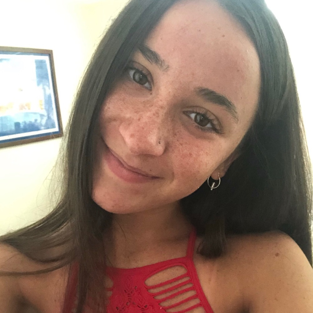 Meet your Posher, Lily